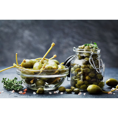 Cucunci in cremefarbenen Trails