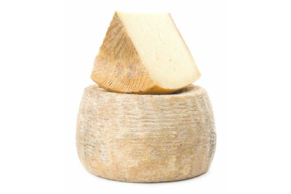 Meule entière de parmigiano reggiano DOP, qualité de montagne