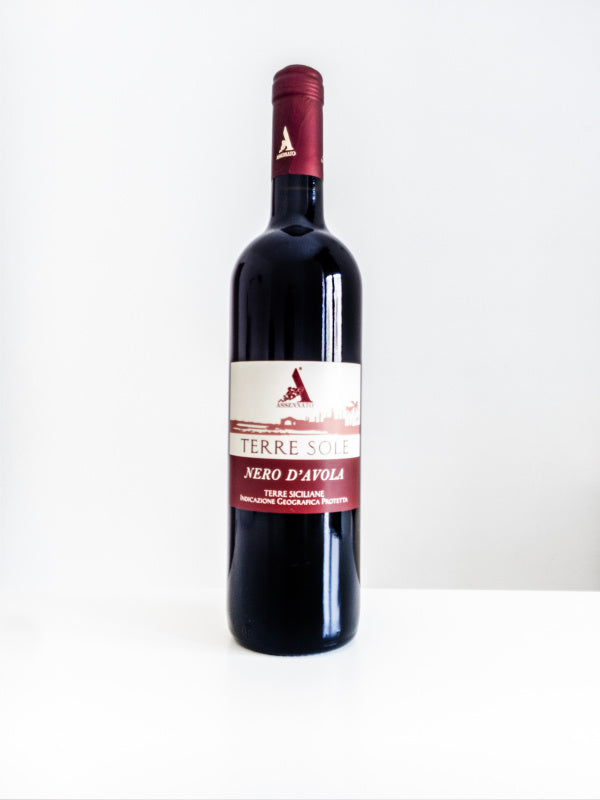 6 Bottles of Sicilian Nero d'Avola Terre Sole Igp Wine - Assennato