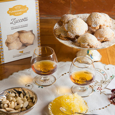 Zuccotti sizilianische Kekse gefüllt mit sizilianischen Mandeln - Tumminello